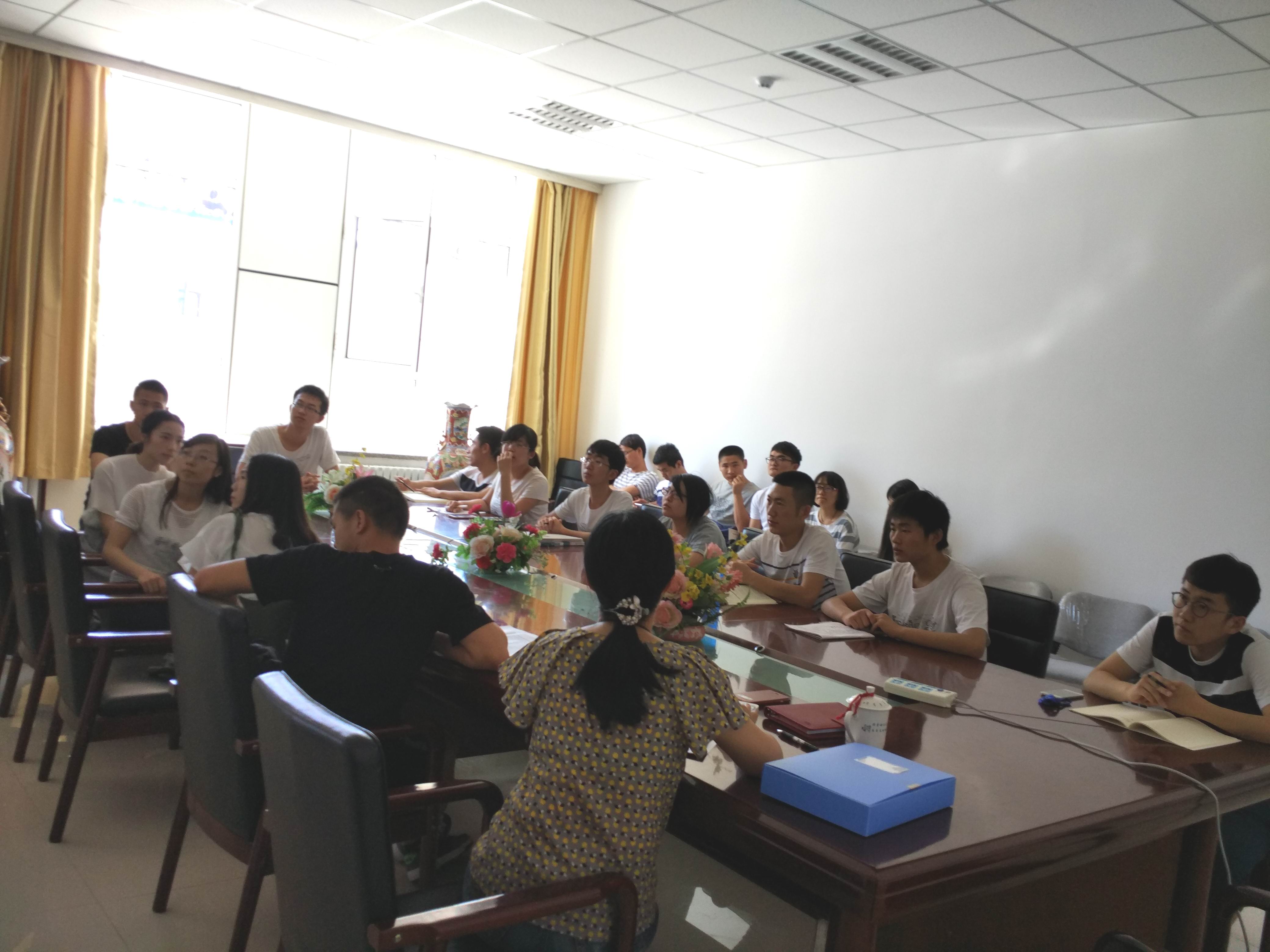 农学院组织图志班学生主动联系科学导师交流会